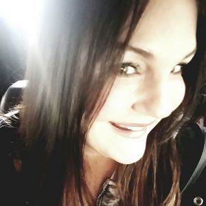 Meet your Posher, Renee