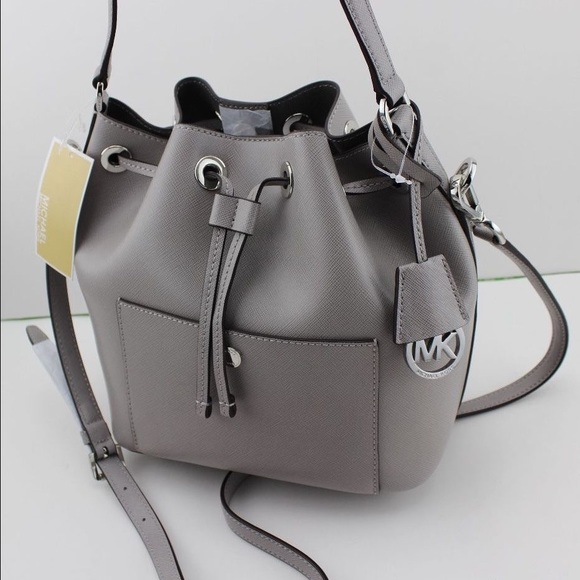 Michael Kors Handbags - 👑👑Brand new Michael Kors over the shoulder bag❕❕