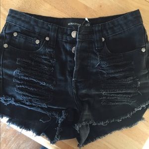 Extra small black MINKPINK shorts