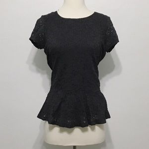 🎉Bobeau black lace peplum shirt