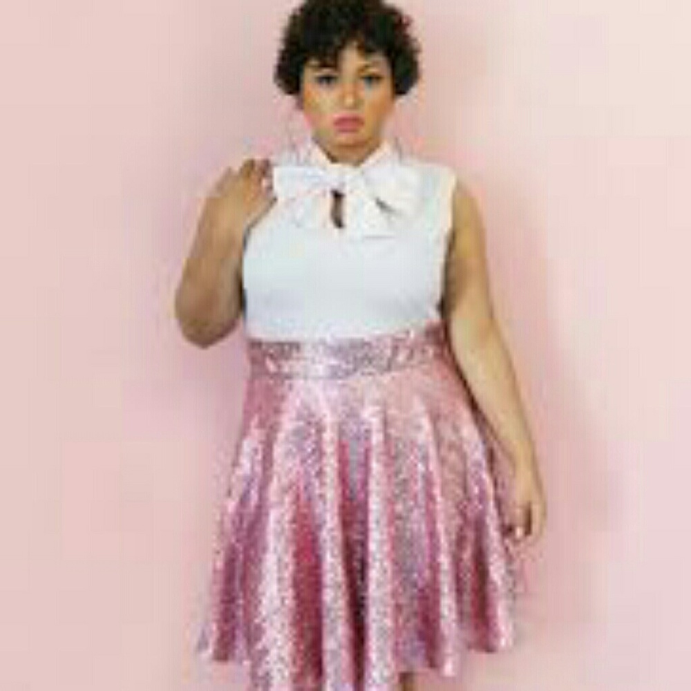 New Without Tags Pink Sequin Skirt XL