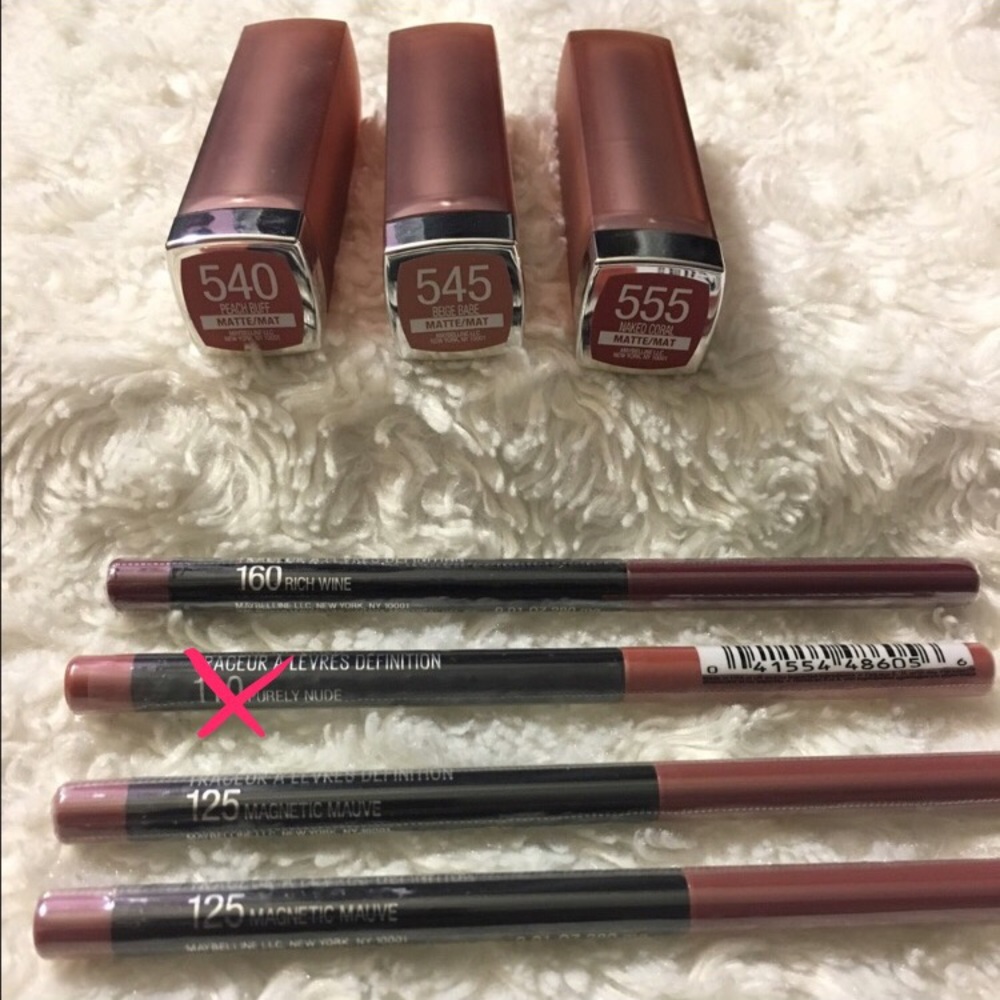 ‼️SOLD‼️🎉1get1 FREEMaybeline Lipsticks N eyeliner