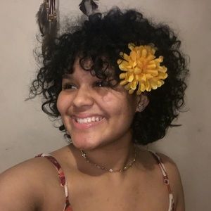 Meet your Posher, Stephany