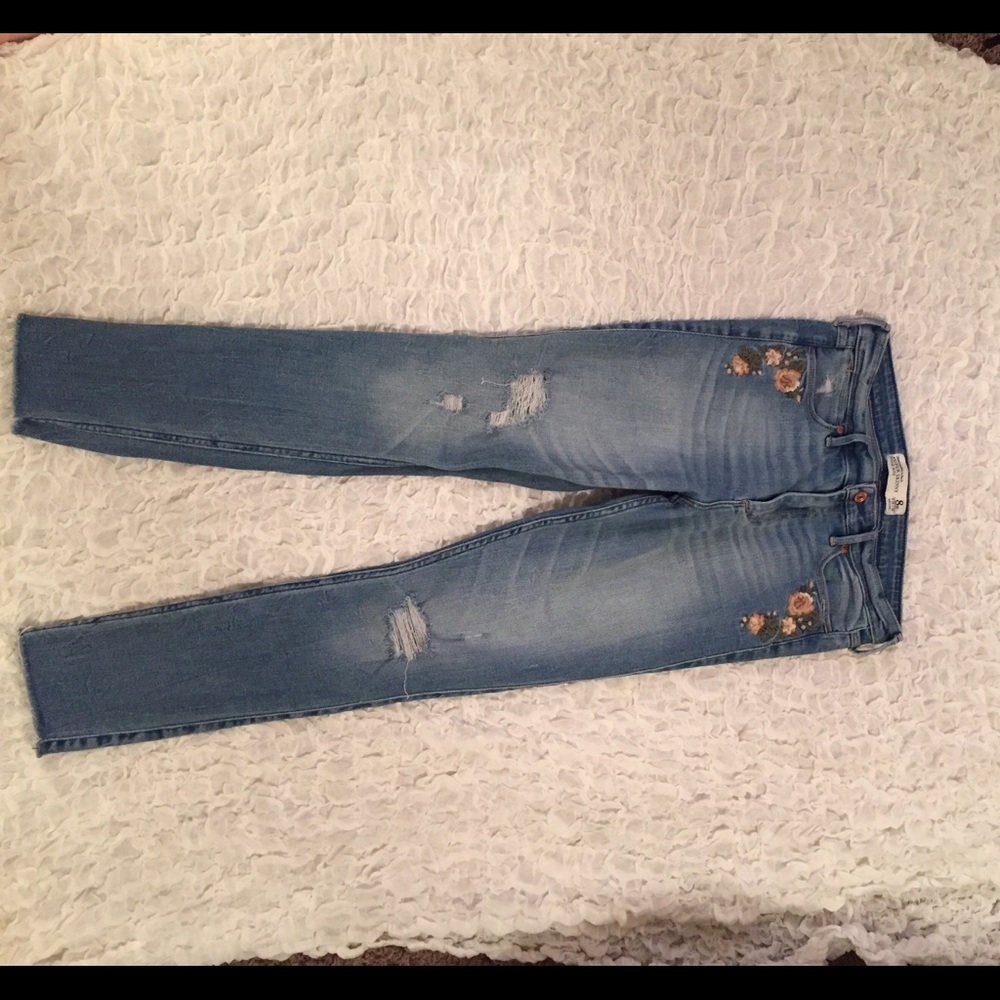 A&F Embroidered Light Wash Destructed Skinny Jeans