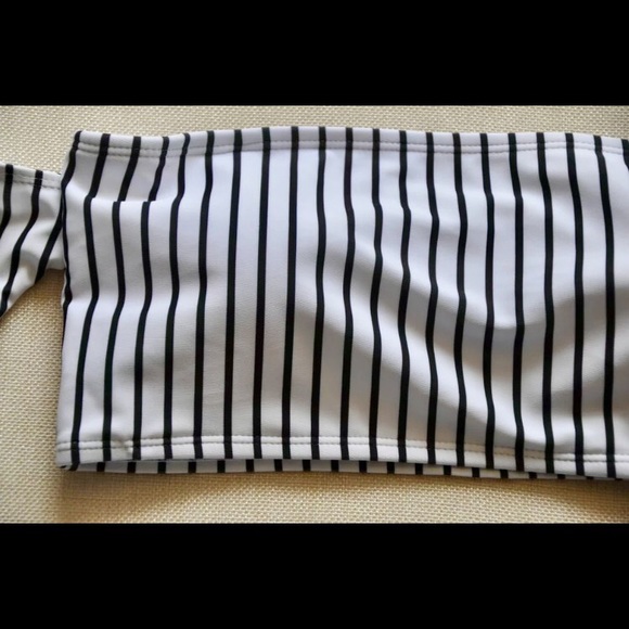 Stripe Off Shoulder Bikini - Picture 5 of 6