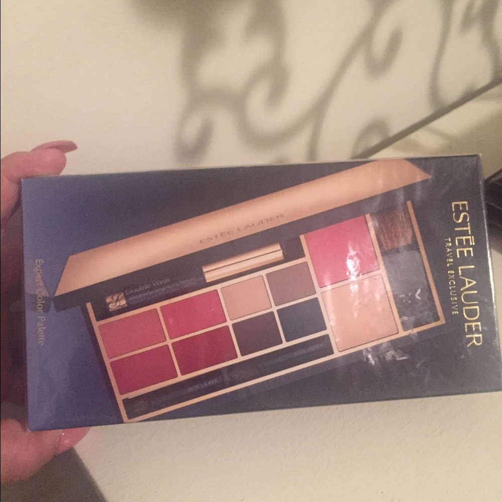 ESTÉE LAUDER Eyeshadow and blush set