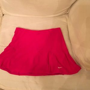 Nike Excellent condition, hot pink athletic skirt