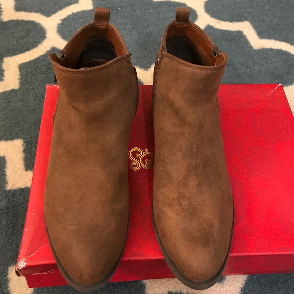 Carlos Santana booties