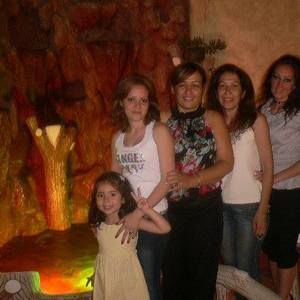 Meet your Posher, Nadira