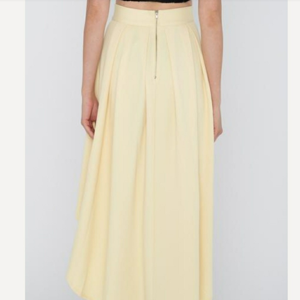 🌻ONE SMALL LEFT💛HIGH LOW SKIRT💛🌻 - Picture 3 of 4