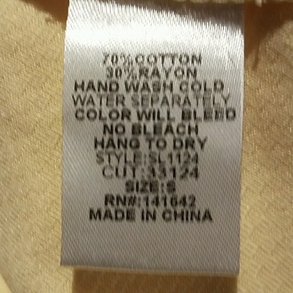 🌻ONE SMALL LEFT💛HIGH LOW SKIRT💛🌻 - Picture 4 of 4