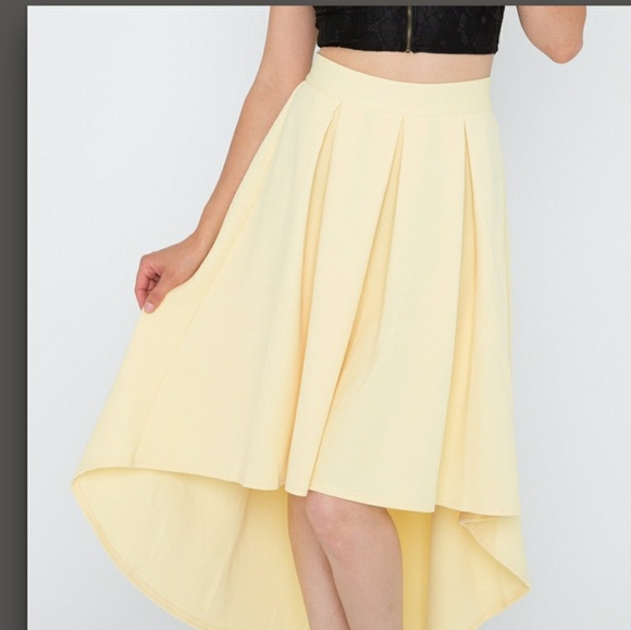 🌻ONE SMALL LEFT💛HIGH LOW SKIRT💛🌻 - Picture 2 of 4