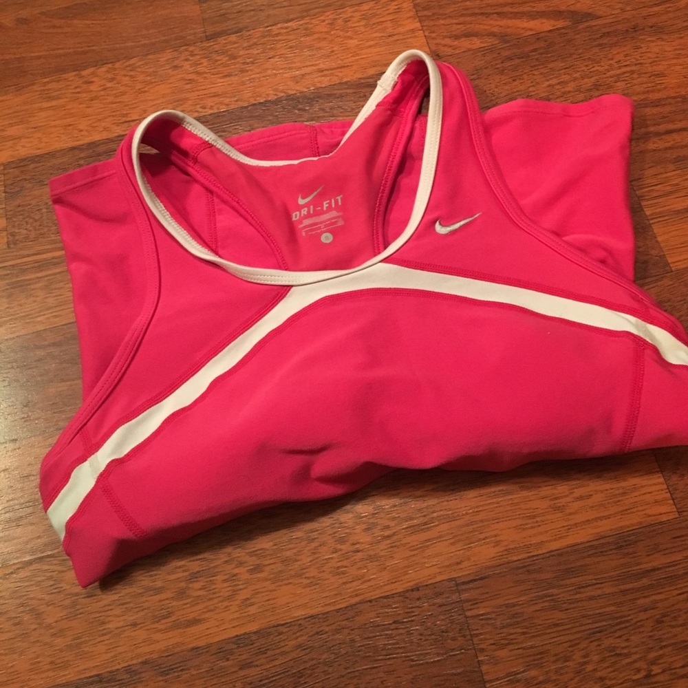 Nike tank