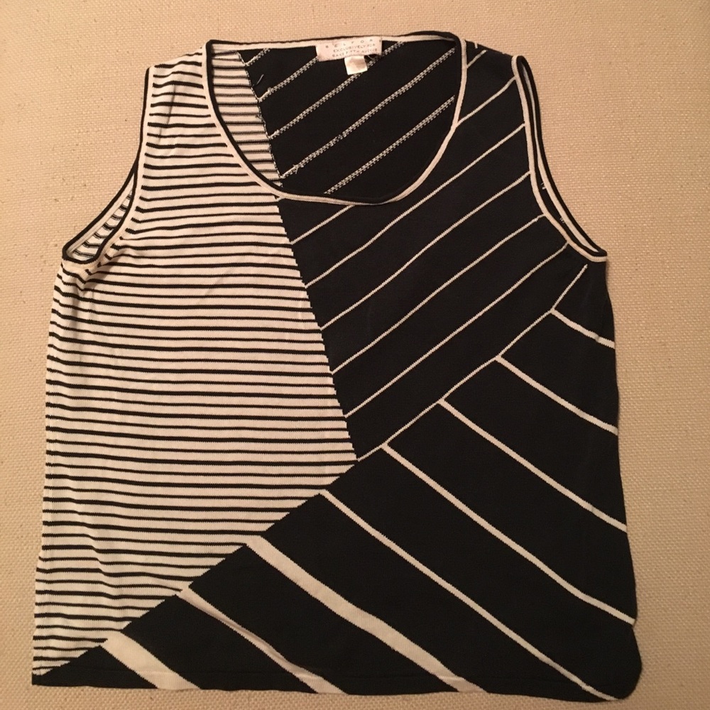 Sak's Cream & Navy Blue Sleeveless Blouse - Sz XL