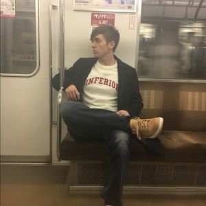 Meet your Posher, Dakota