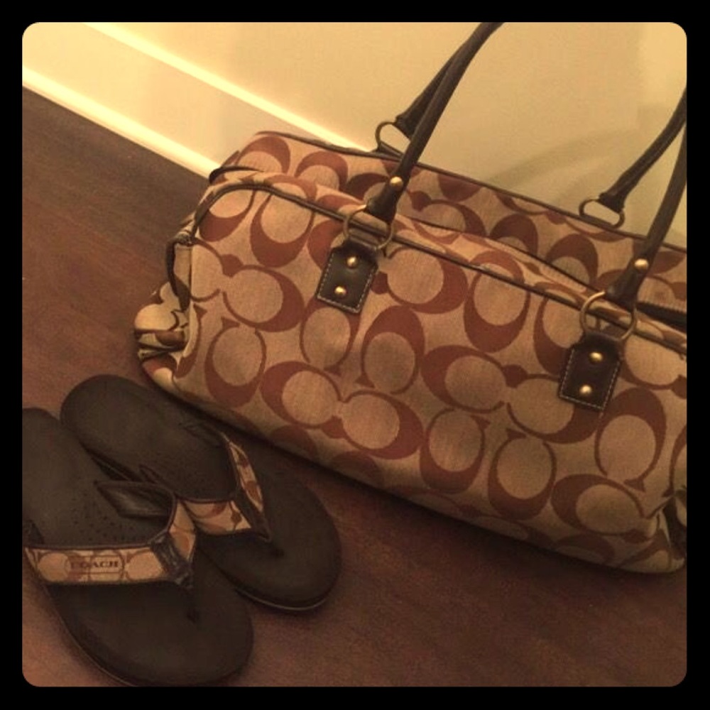 *Authentic* COACH monogram Duffle bag&flip flops