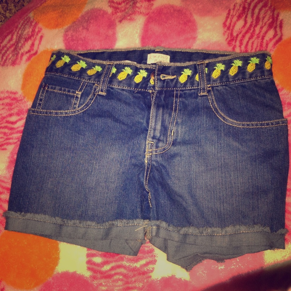 5 for $20 🌟 Pineapple Shorts 🍍