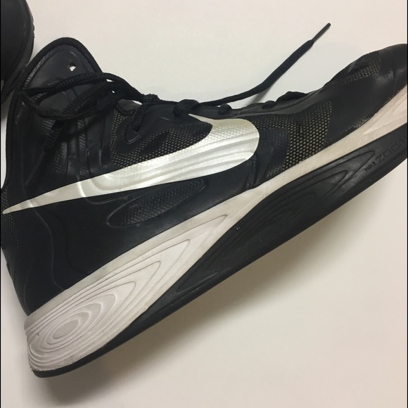 Men's Nike Hyperfuse - Picture 6 of 7