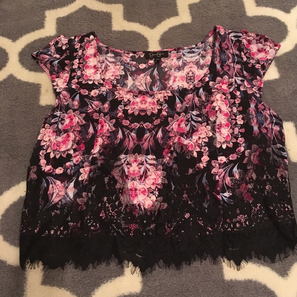 NWOT Jessica Simpson floral and lace crop top