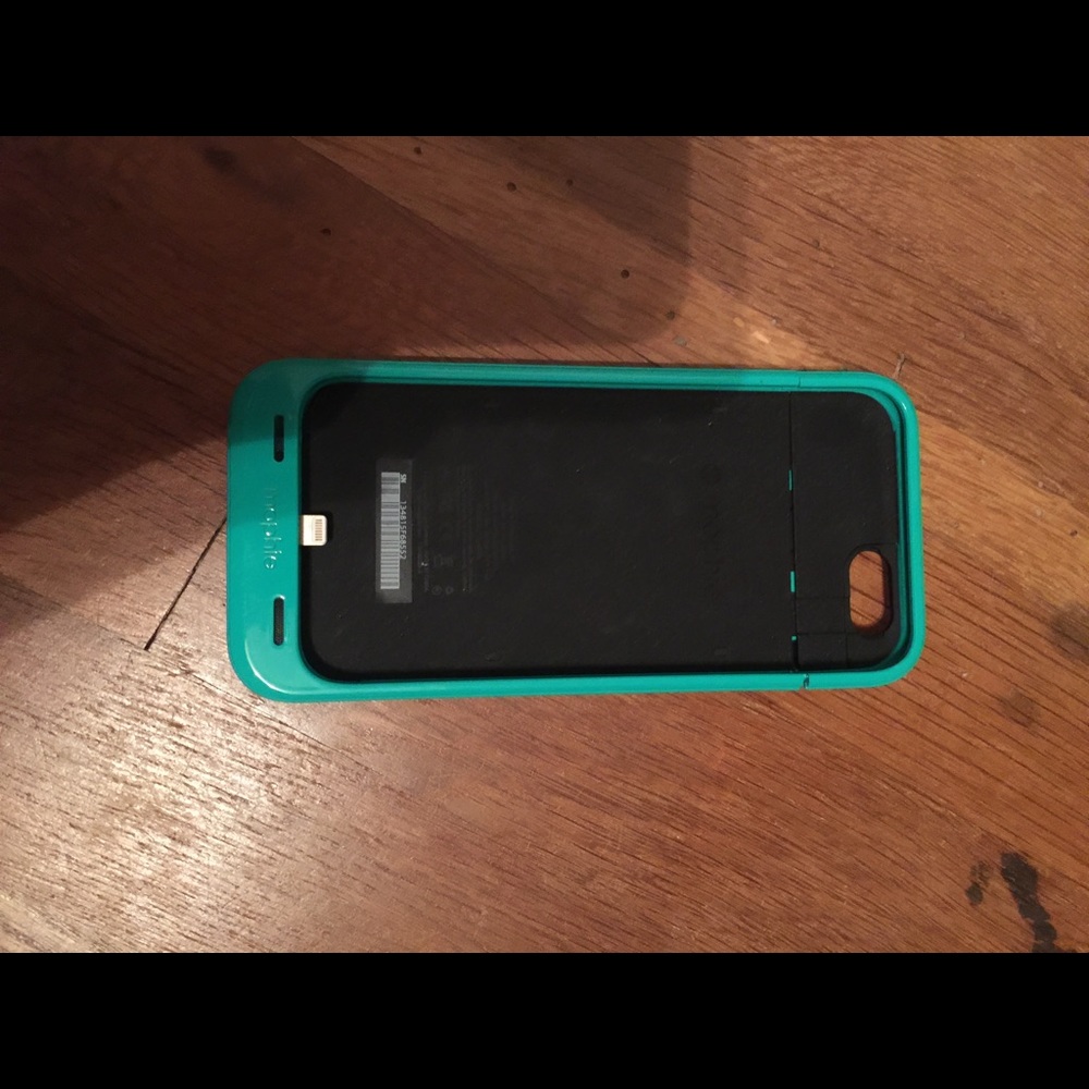 Mophie charging case