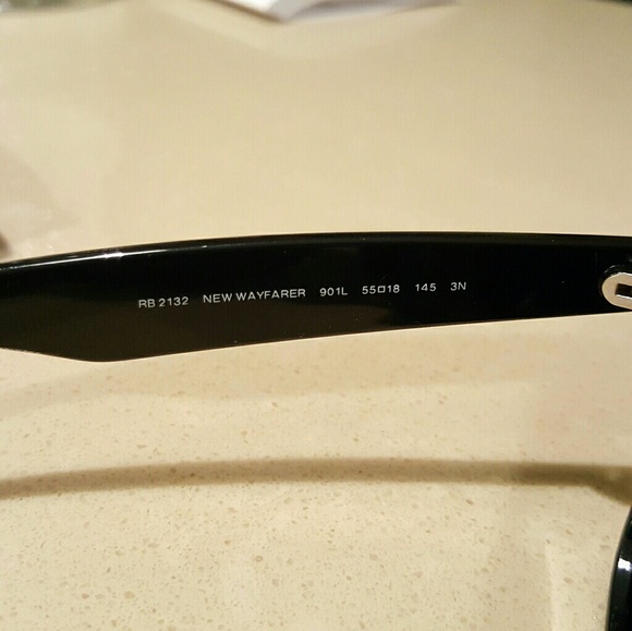 SOLD! Rayban Sunglasses - Picture 3 of 3