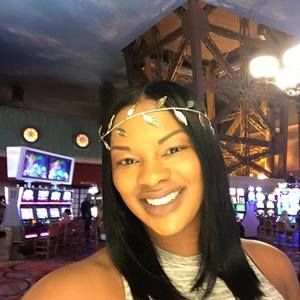 Meet your Posher, Sade