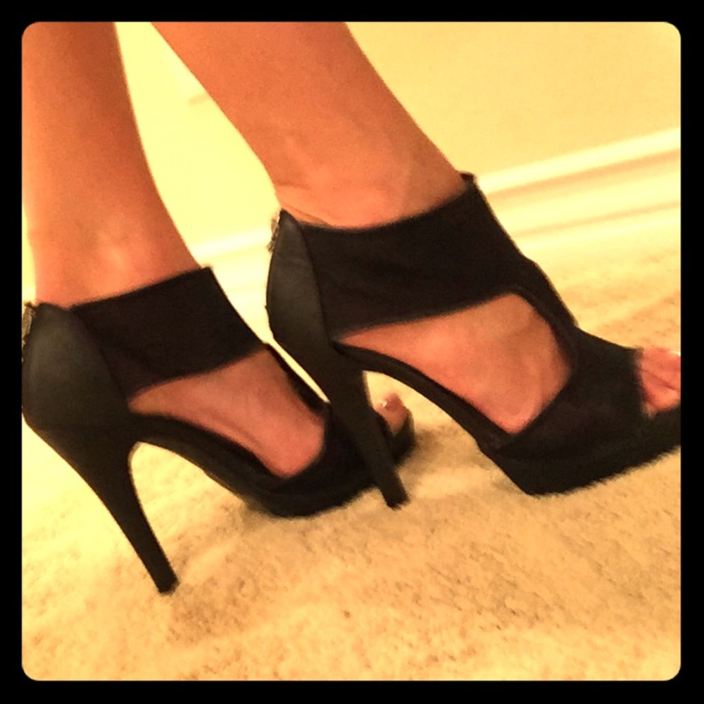 Chinese Laundry Black Heels