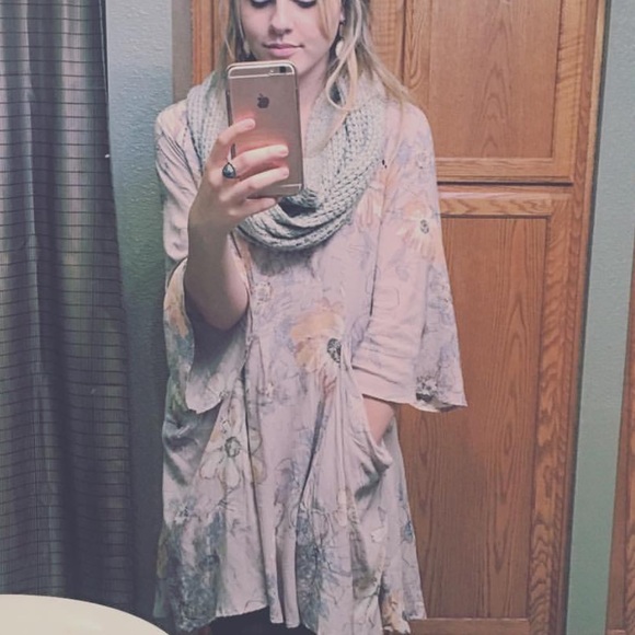 Free People Dresses & Skirts - Free People Bell Sleeve Floral Sundress/ Pockets