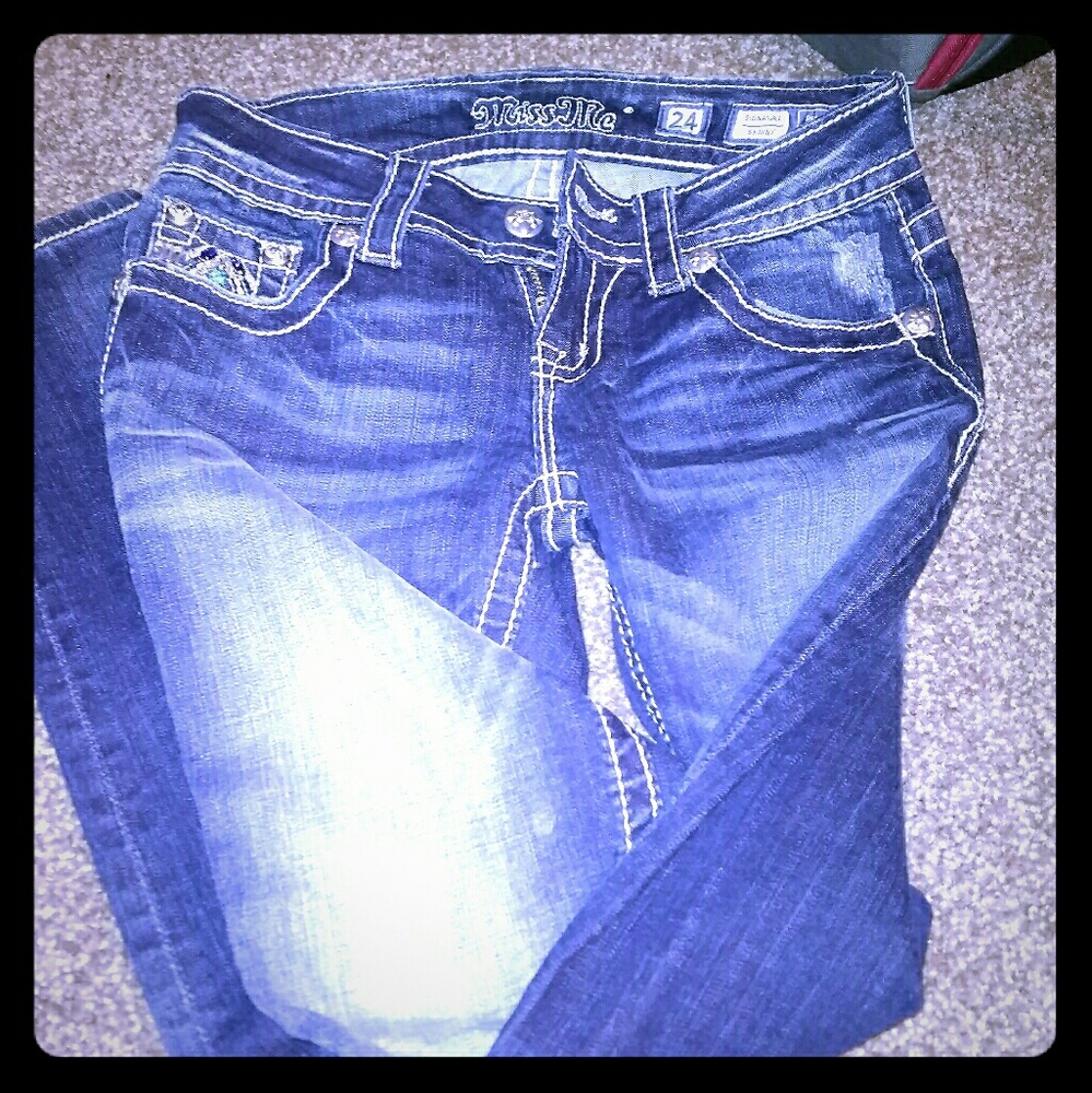 To big size 24 but fit more like 23s