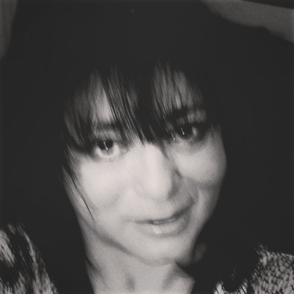 Meet your Posher, Maria - Picture 1 of 1