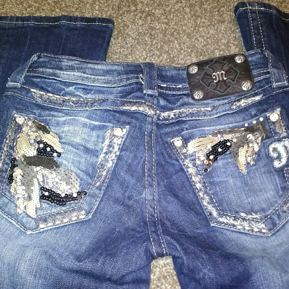 Size 24, but fit more like size 23