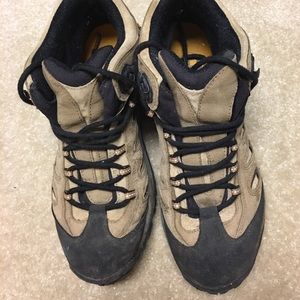 Merrill high top hiking boot