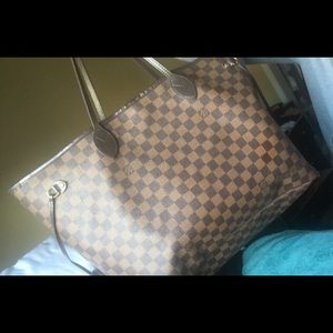 Louis Vuitton never full mm