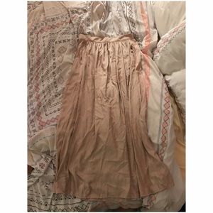 silky blush American eagle skirt!