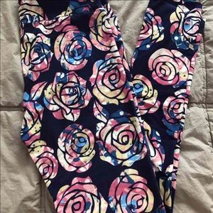 LULAROE tc leggings. Disney roses
