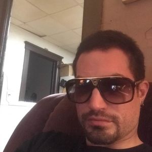 Meet your Posher, Christopher