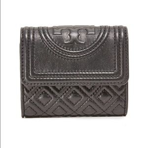 **Tory burch wallet** NEW