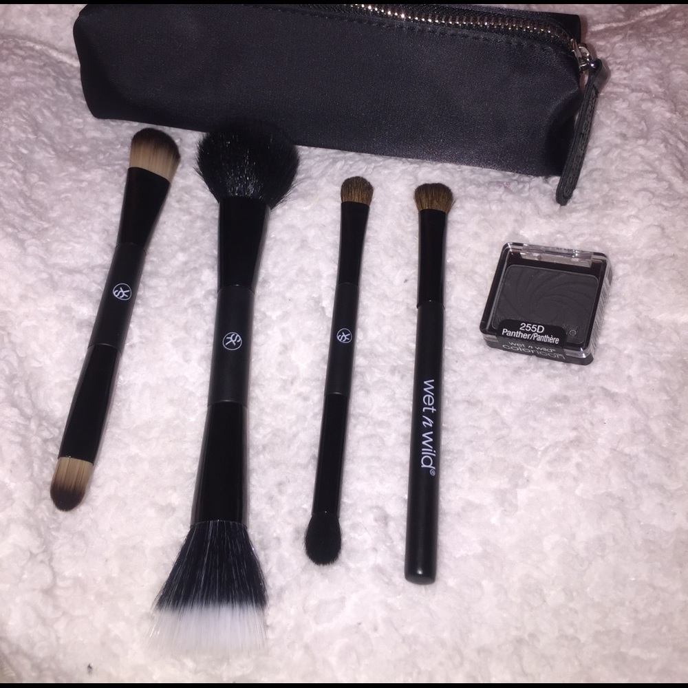 Sonia Kashuk double duty brush set & eye shadow.