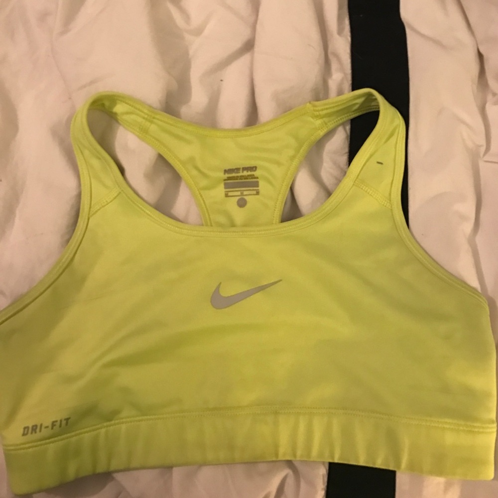 Nike pro sport bra