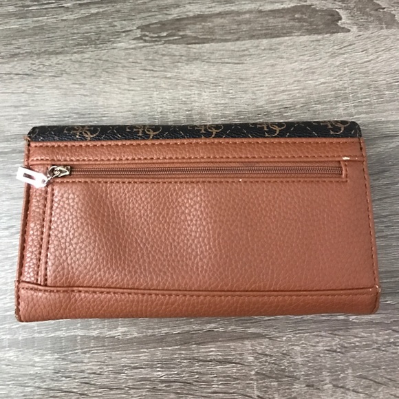 Guess wallet - Picture 3 of 3
