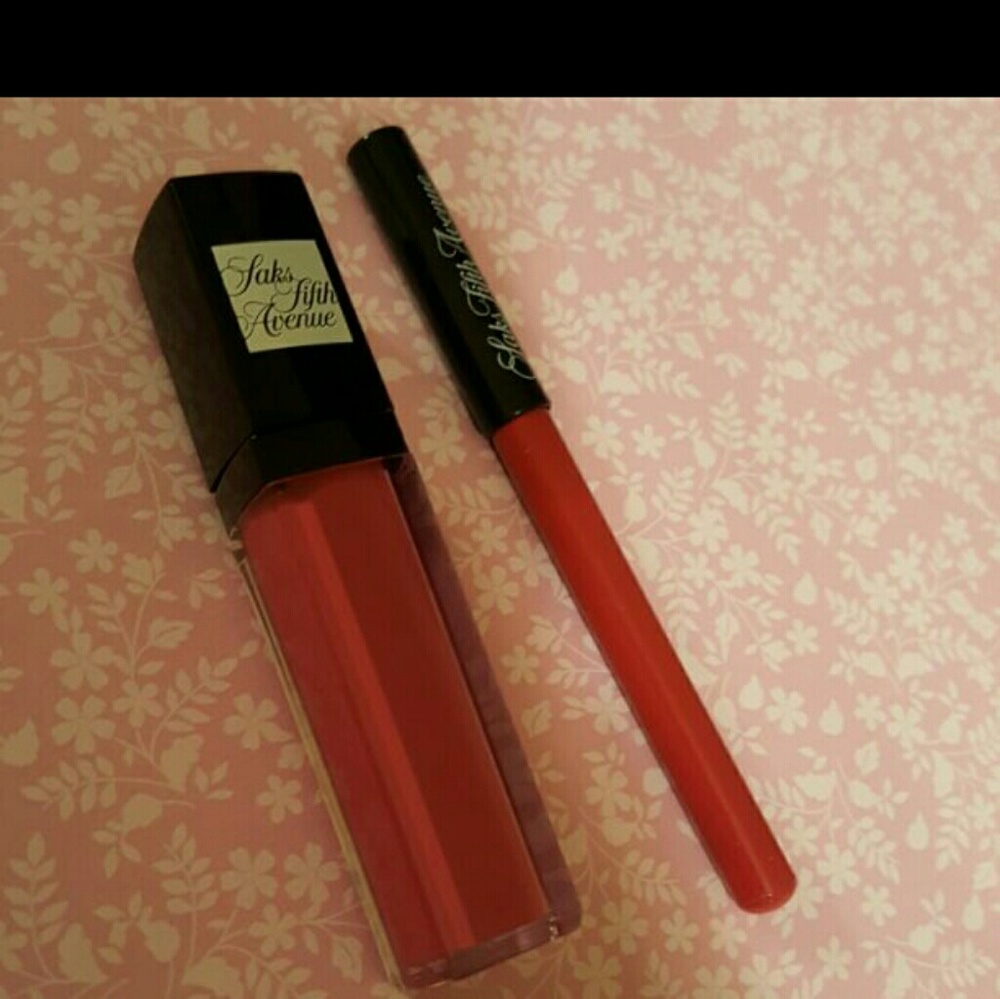 Saks 5rh Ave matte liquid lipstick