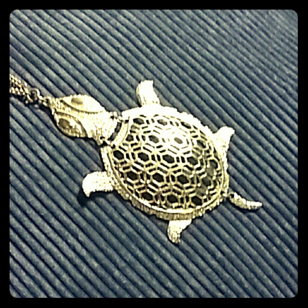Too Cute Turtle Filigree Pendant Necklace