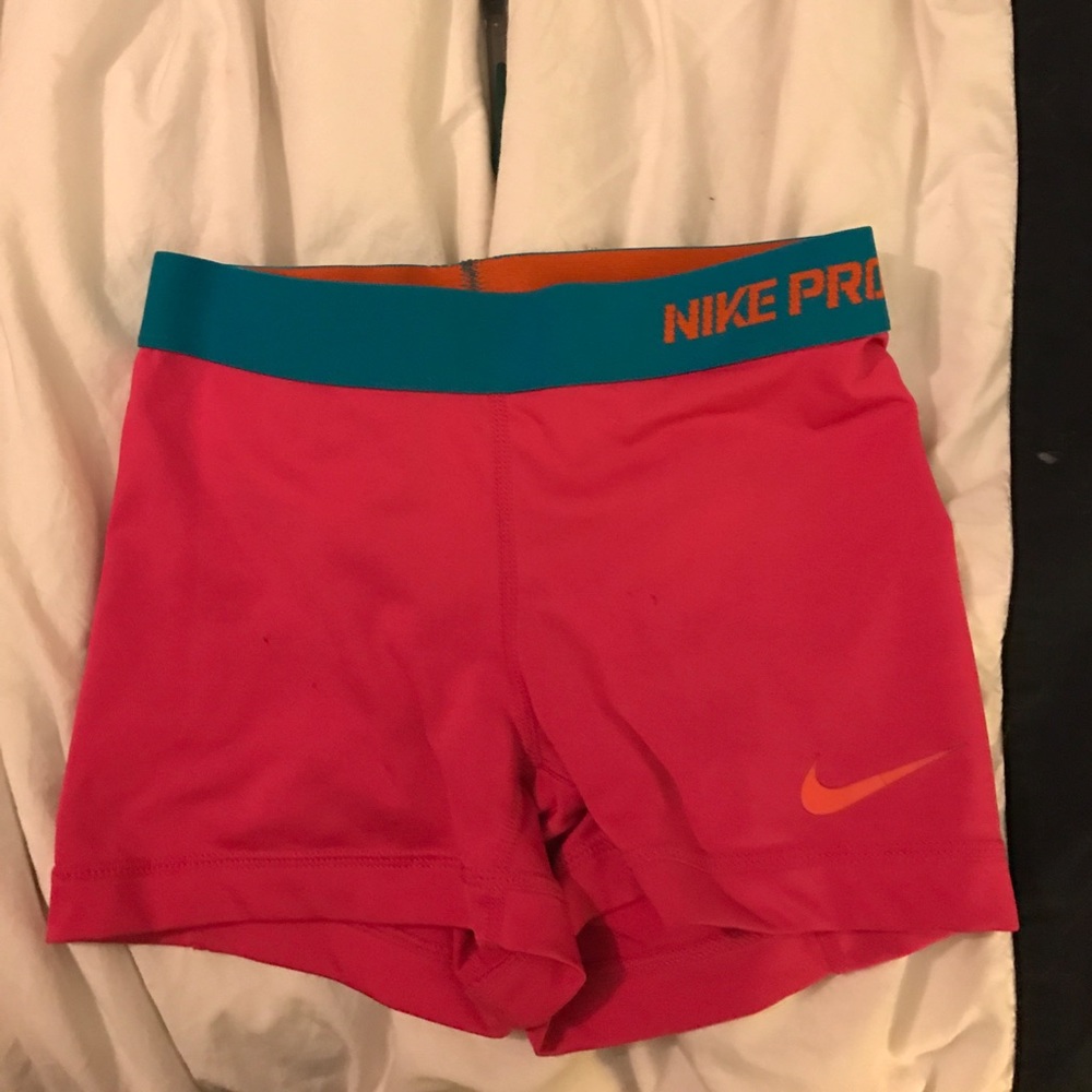 Women's 3" training shorts, Nike pros