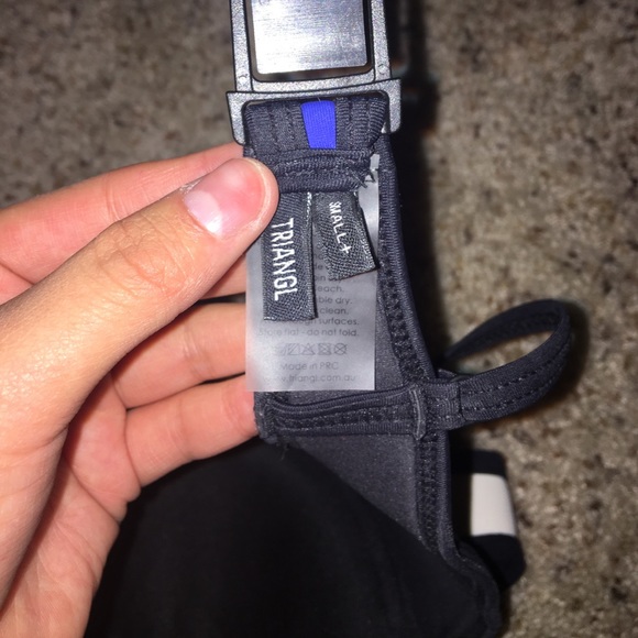 genuine triangl bikini set - Picture 2 of 3