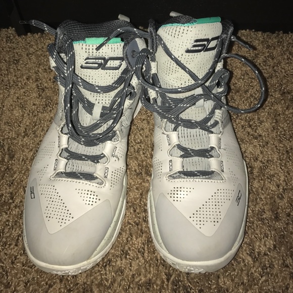 Steph Curry - Picture 2 of 4