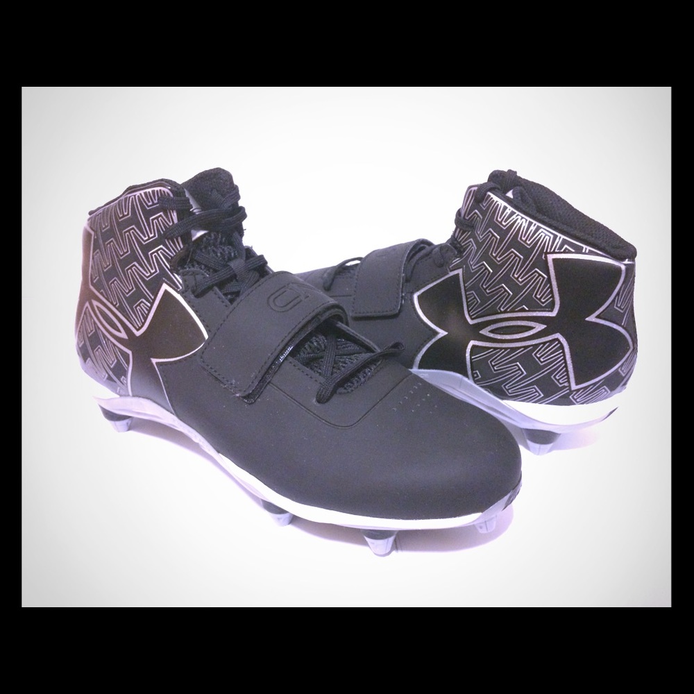 Black Amour Cleats