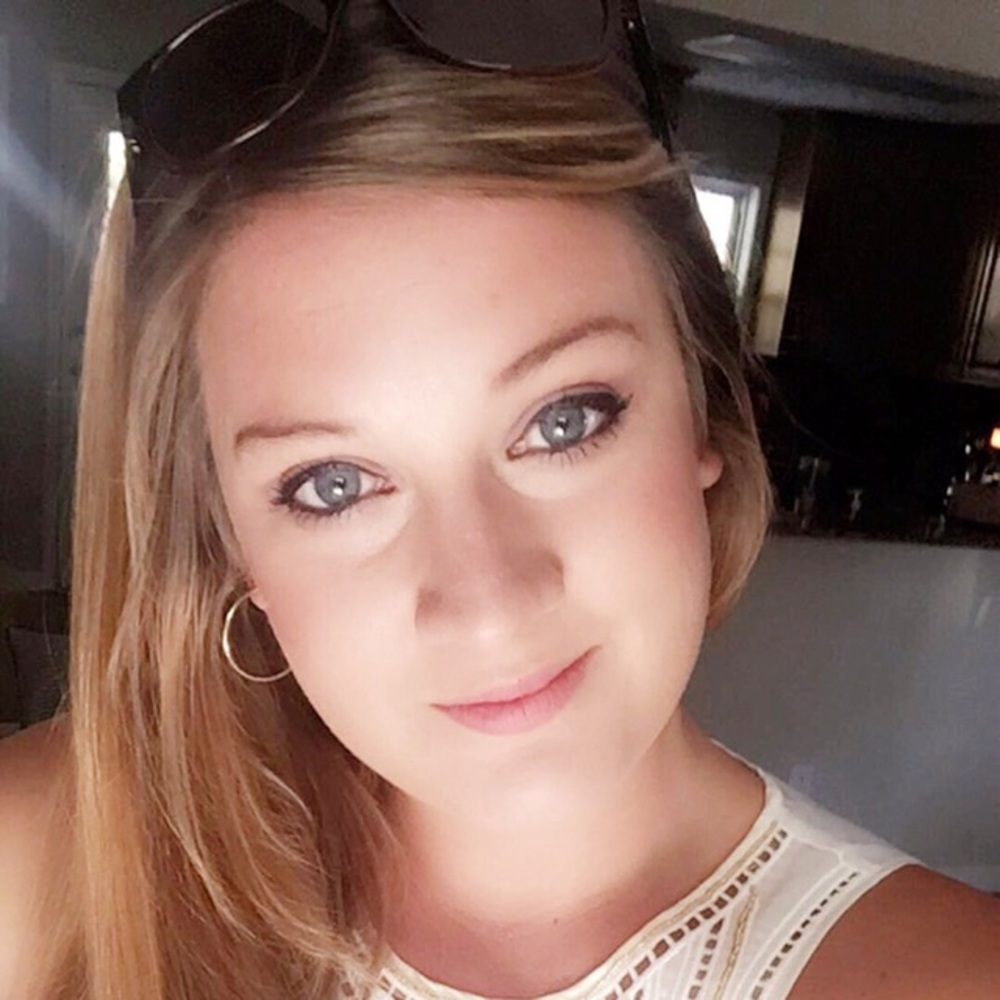 Meet your Posher, Lauren