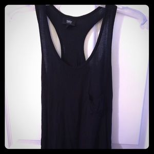 Loose racer back rank top, front small pocket.