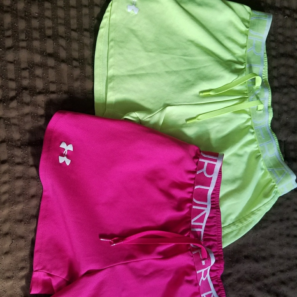 Loose shorts