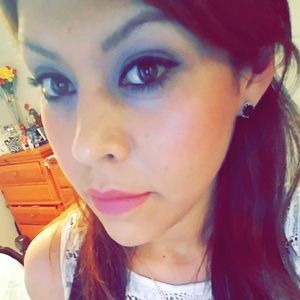 Meet your Posher, Veronica